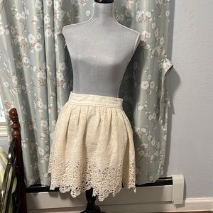 Banana republic heritage collection crochet eyelet lace Preowned skirt sz 4